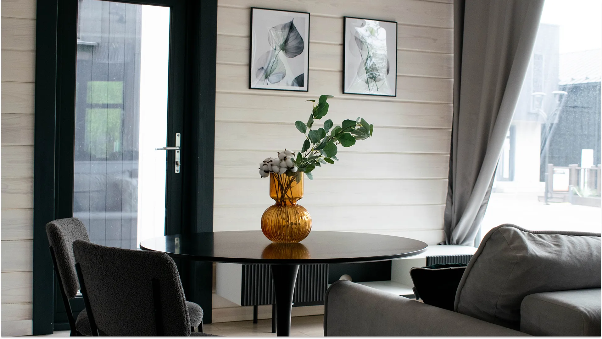 Дизайн-решение с бессучковым клееным брусом 1