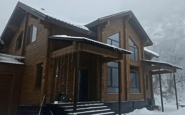 Коттедж из клееного бруса в Алматы